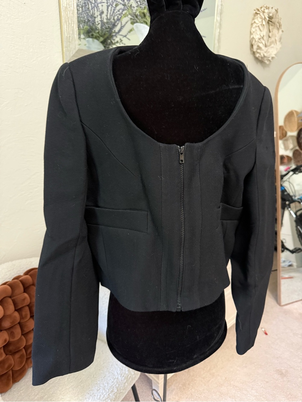 Carven women’s cropped blazer black jacket